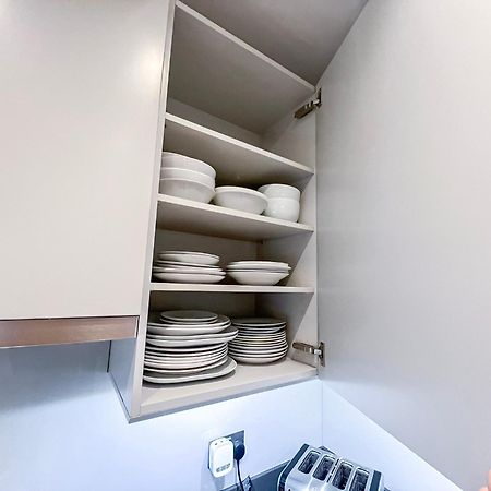 Posh 3 Bedroom Flat With Terrace And Indoor Fireplace In Mayfair, Near Hyde Park ลอนดอน ภายนอก รูปภาพ