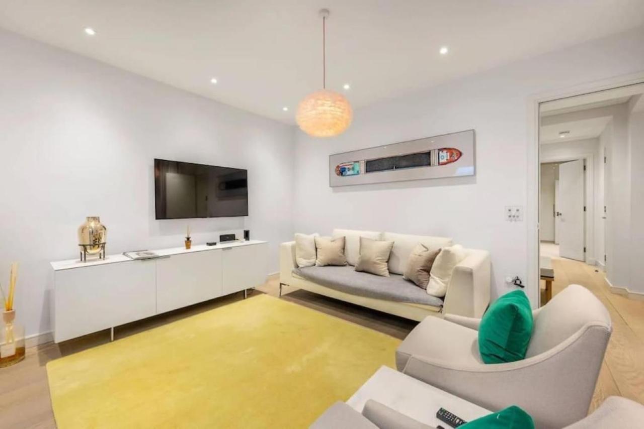Posh 3 Bedroom Flat With Terrace And Indoor Fireplace In Mayfair, Near Hyde Park ลอนดอน ภายนอก รูปภาพ