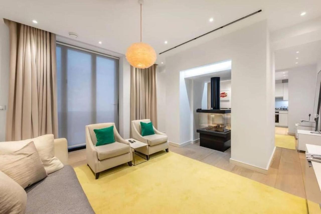 Posh 3 Bedroom Flat With Terrace And Indoor Fireplace In Mayfair, Near Hyde Park ลอนดอน ภายนอก รูปภาพ