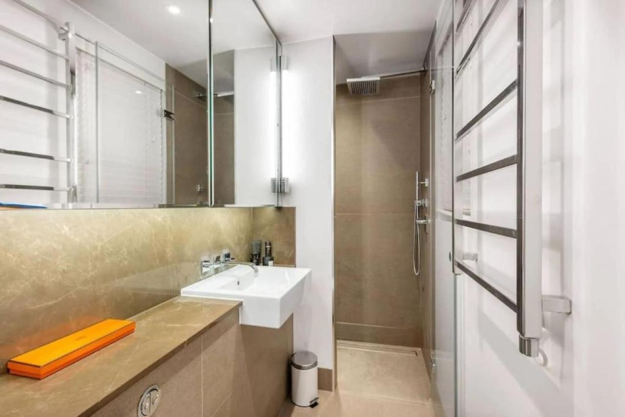 Posh 3 Bedroom Flat With Terrace And Indoor Fireplace In Mayfair, Near Hyde Park ลอนดอน ภายนอก รูปภาพ