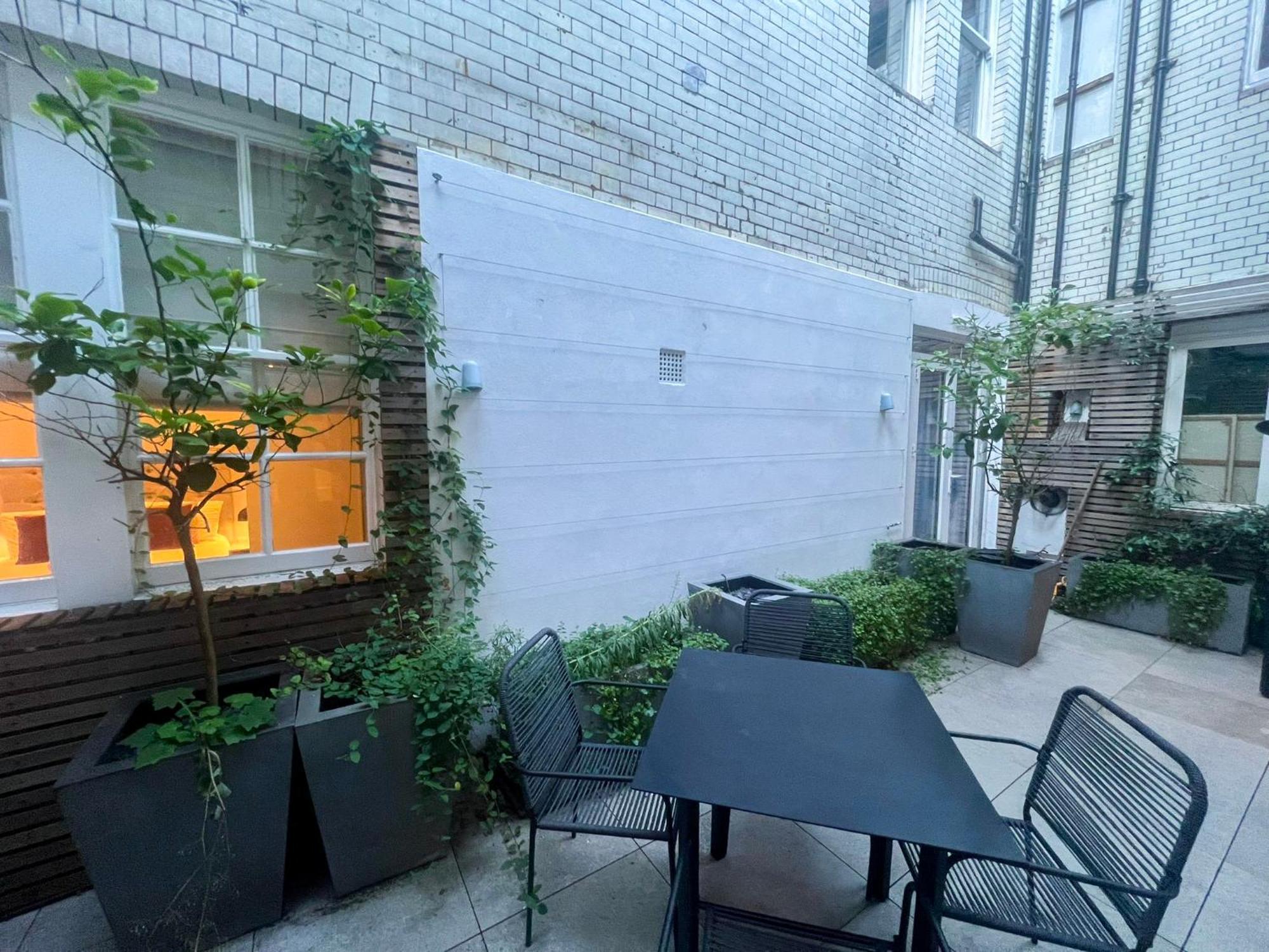 Posh 3 Bedroom Flat With Terrace And Indoor Fireplace In Mayfair, Near Hyde Park ลอนดอน ภายนอก รูปภาพ
