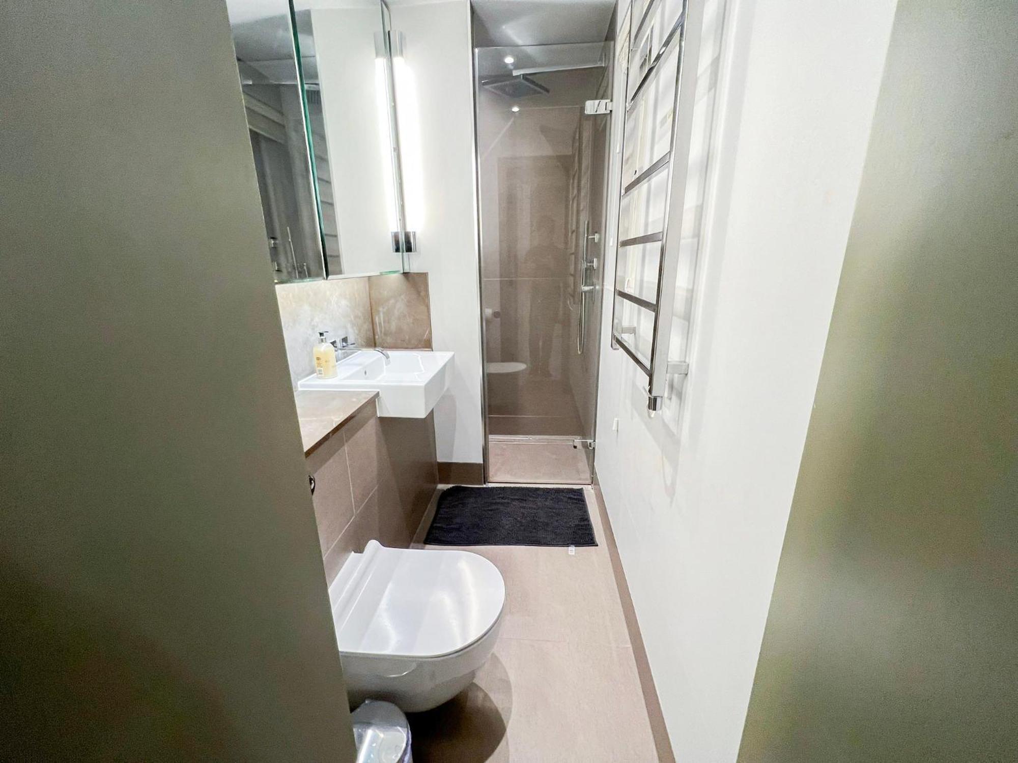 Posh 3 Bedroom Flat With Terrace And Indoor Fireplace In Mayfair, Near Hyde Park ลอนดอน ภายนอก รูปภาพ