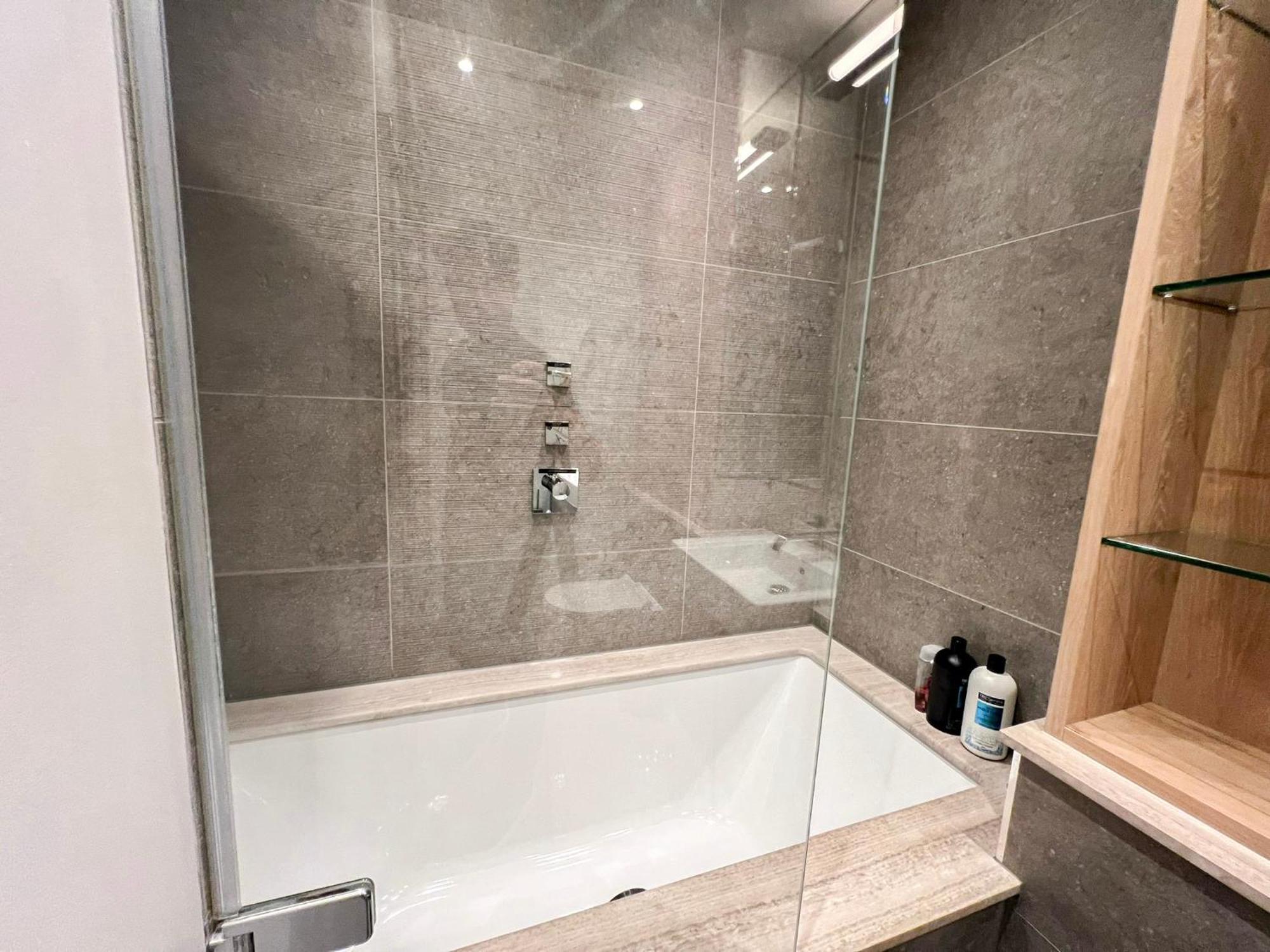 Posh 3 Bedroom Flat With Terrace And Indoor Fireplace In Mayfair, Near Hyde Park ลอนดอน ภายนอก รูปภาพ